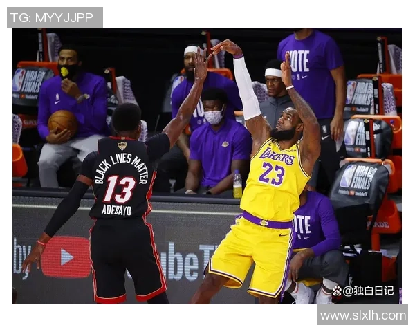 热火与湖人G4第三节精彩对决回顾球员表现与战术分析 热火与湖人G4第三节精彩对决回顾球员表现与战术分析